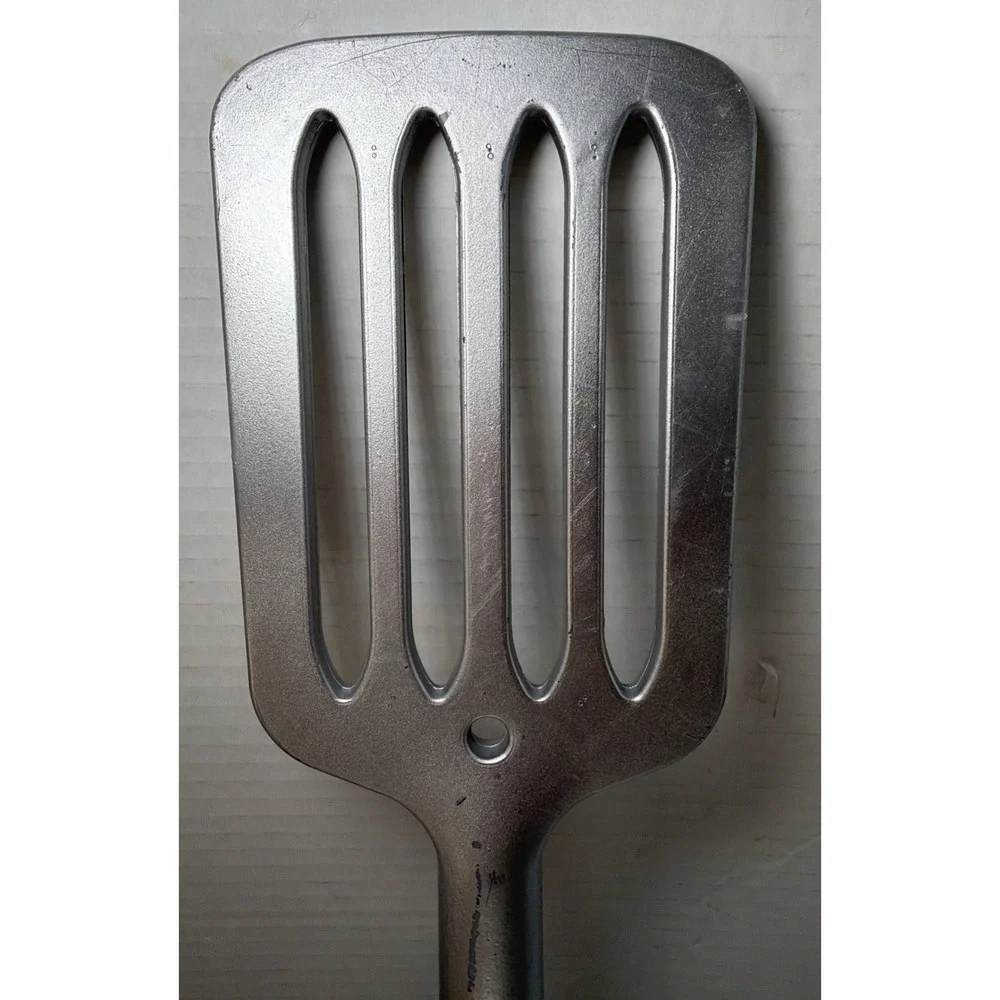 Spongebob Spatula Spatuler 2024 Viacom Krabby Patty Plastic Costume Cosplay